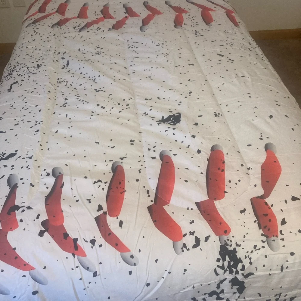 Source Unknown Red and White Baseball Comforter